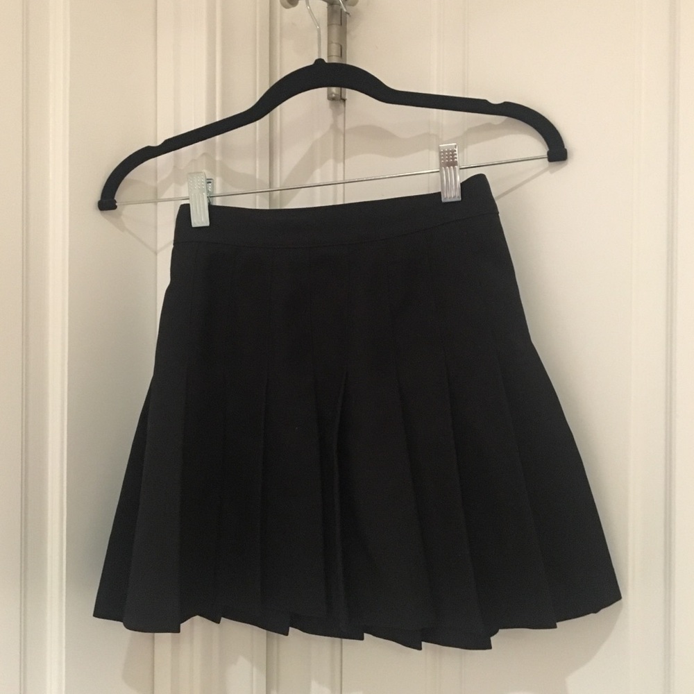 THE American Apparel Tennis Skirt
